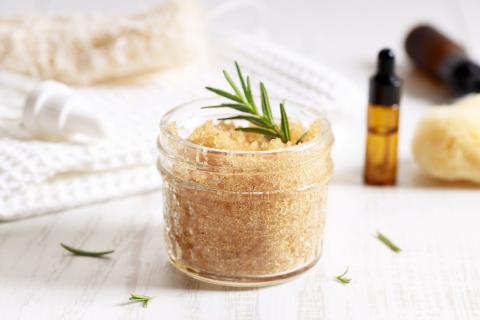 A mason jar of sugar scrub.